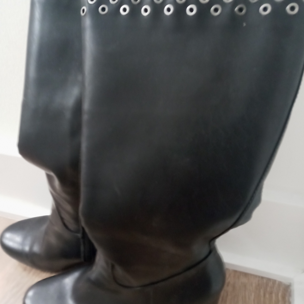 Women's boots
